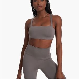 Vuori Evolve Legging And Square Line Bra Set